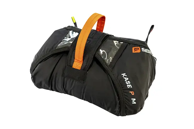 Kase P, Parachute front container. Ideal accessory for Niviuk's harnesses and parachutes