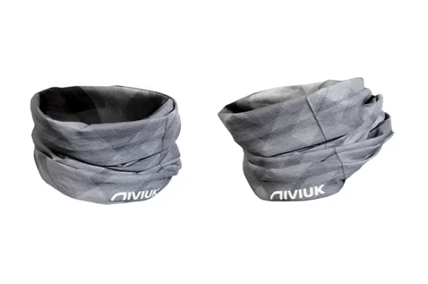 Niviuk SkyWrap, multifunctional neck warmer for paragliding, offering breathable and quick-drying comfort