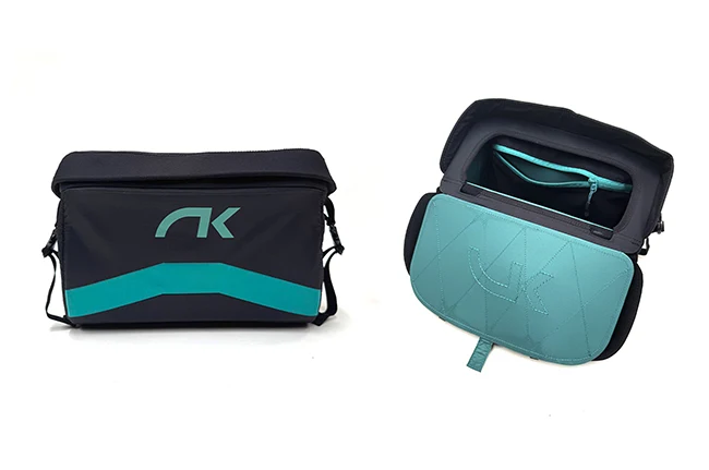 Niviuk NDesk cockpit, removable and accessible, for your seated harness