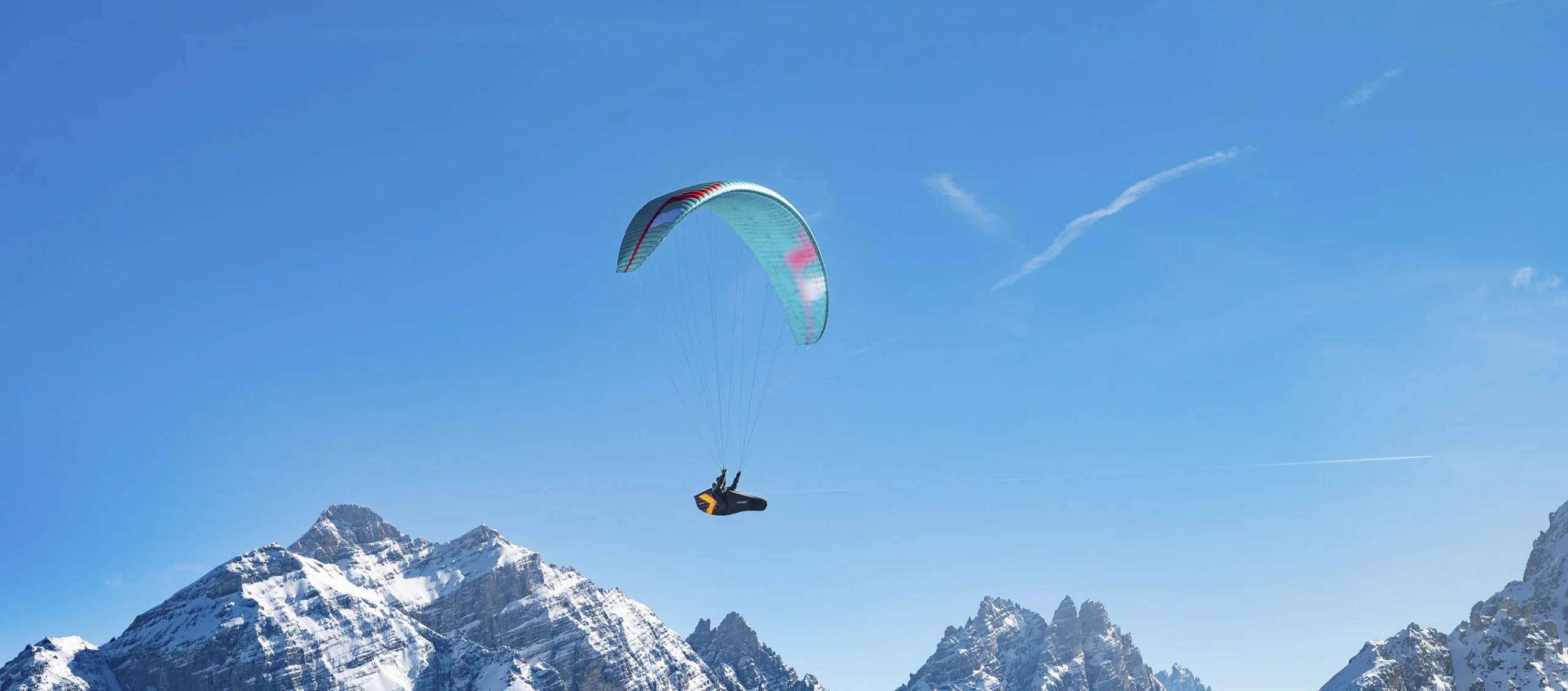 Arrow P harness. Niviuk paragliders.