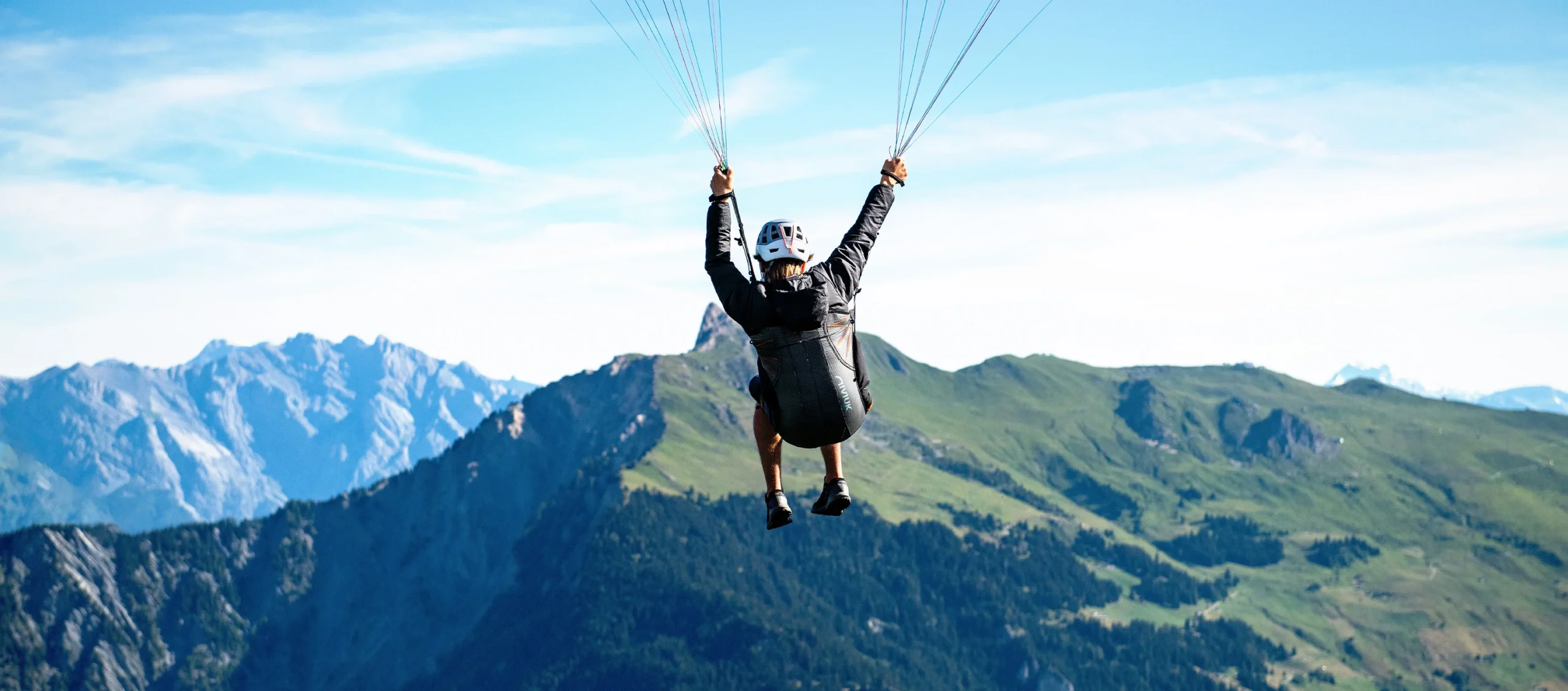 Roamer 2 P. Hike and fly harness. Niviuk paragliders