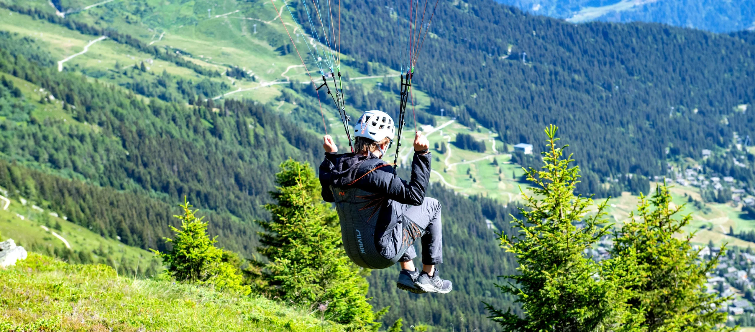 Roamer 2 P. Hike and fly harness. Niviuk paragliders