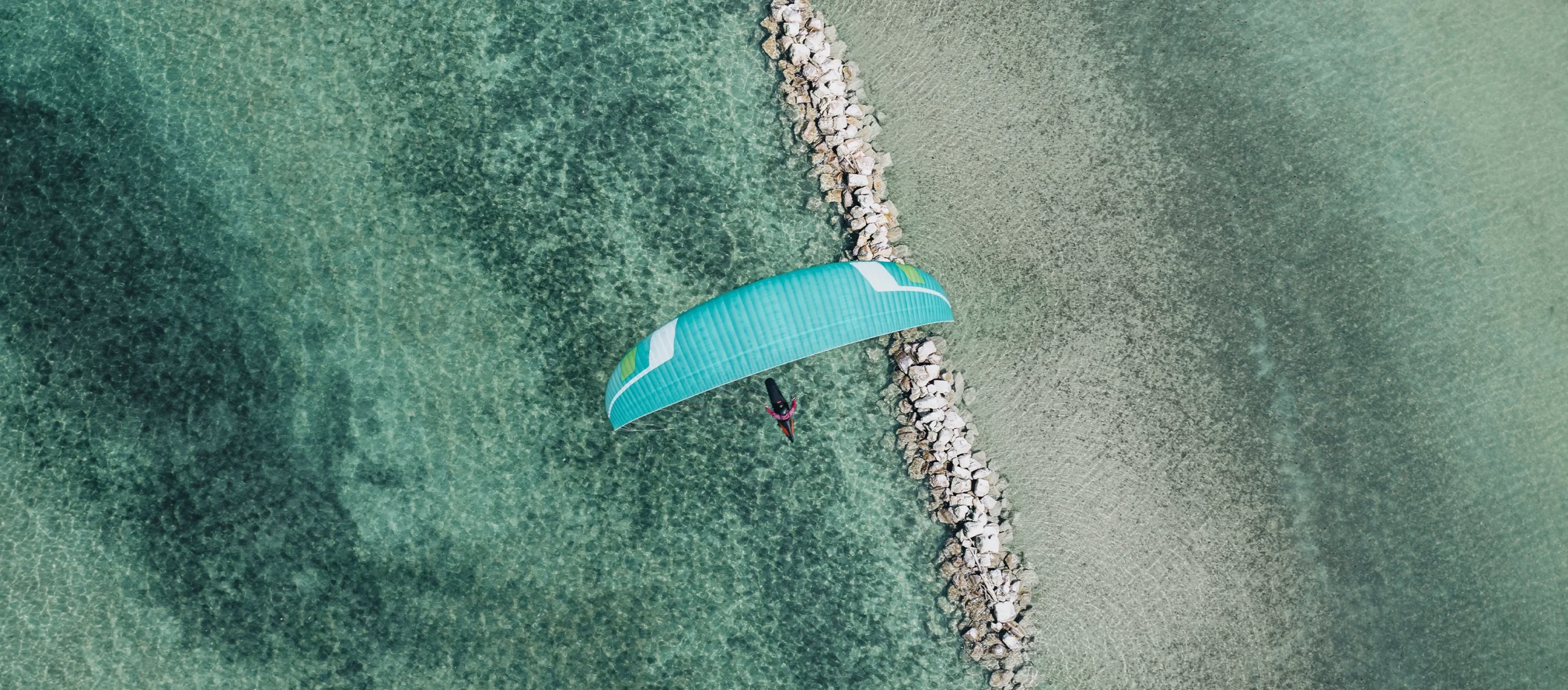 Artik 7 P, cross country ultralight hike and fly paraglider by Niviuk