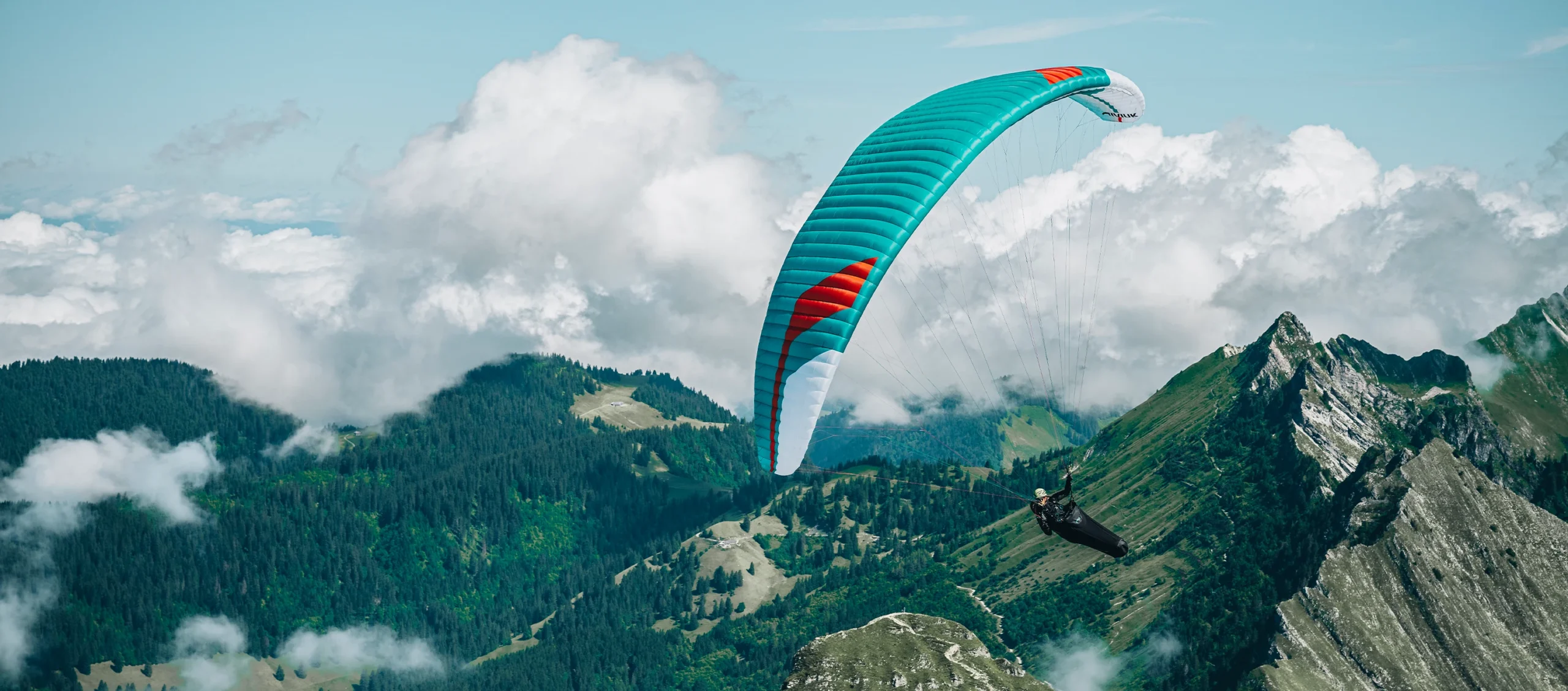 Hiko, Niviuk mid B progression paraglider