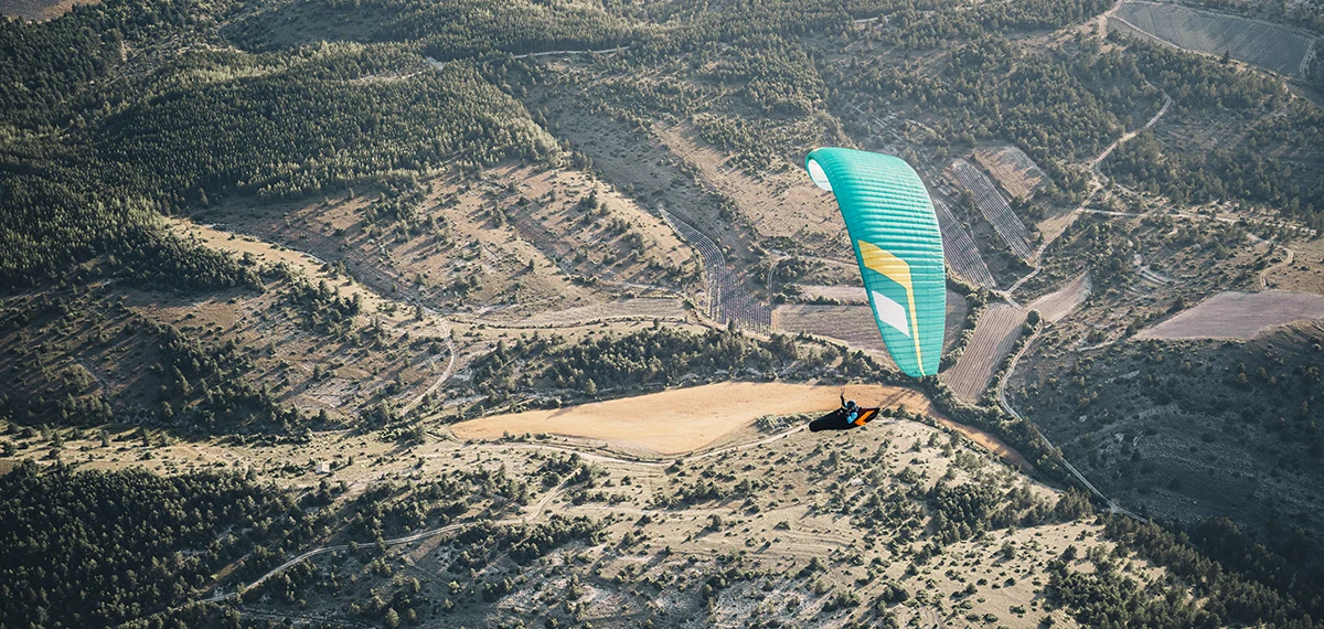 Ikuma 3 P, intermediate cross country hike and fly wing by Niviuk
