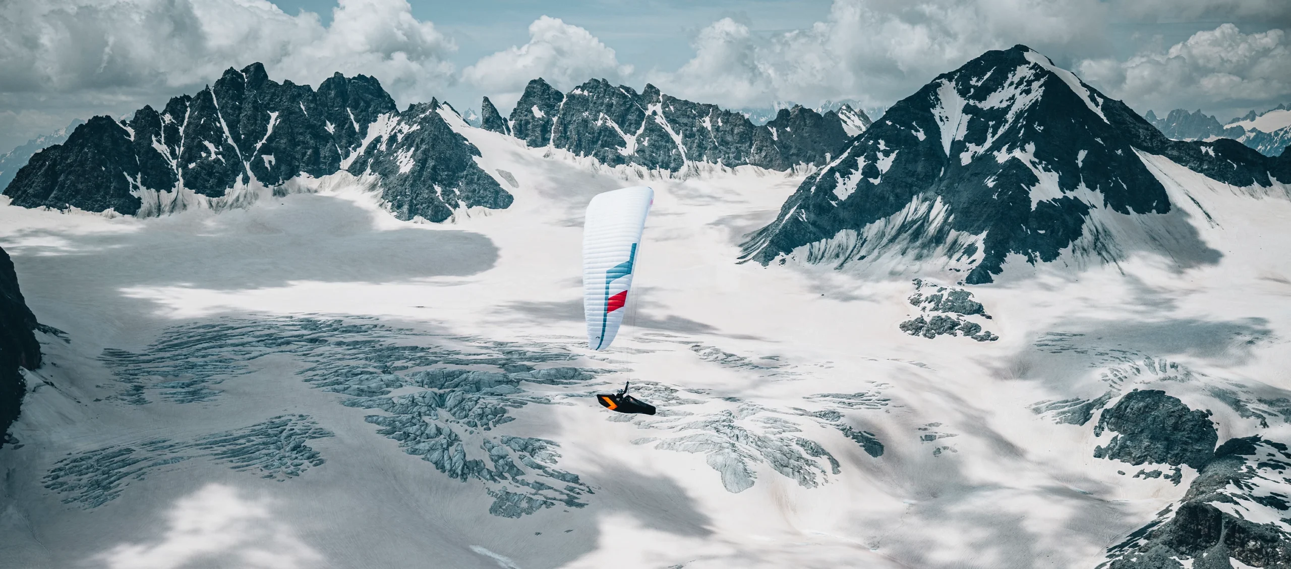 Klimber 3 P, Niviuk two-liner ultralight competition hike and fly glider