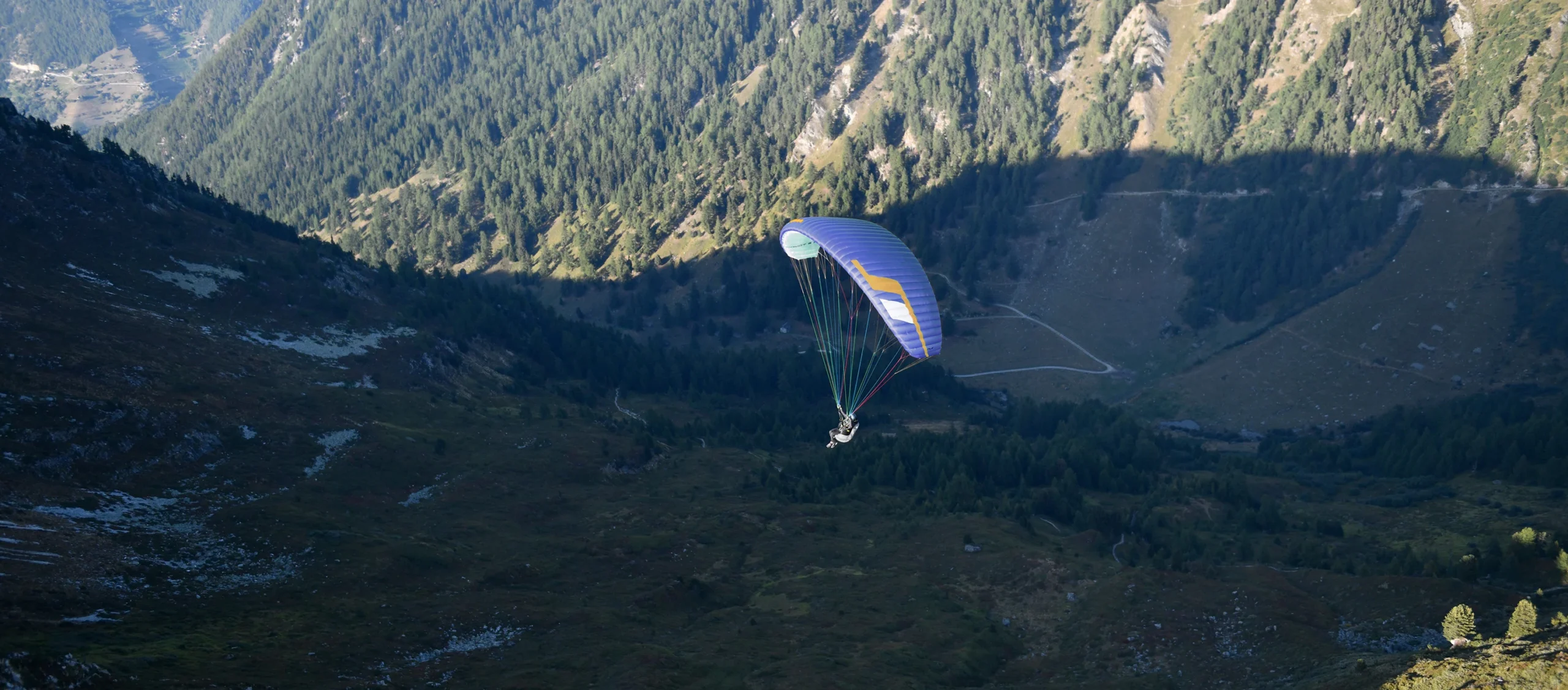 Koyot 5 P, light entry level paraglider by Niviuk